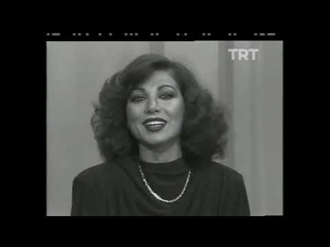 Ünlüler Korosu - Odasına Girdim Fincan Elinde (TRT)