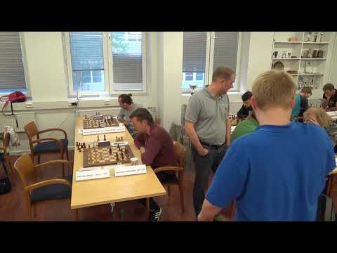 2019 0613 1831 Shakin SM Yleinen Neljä kärkipöytää