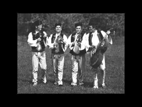 ĽH Muzička - Janík, Janík, číry zbojník; Jaj veru Jánošík (Slovak Folk Songs)