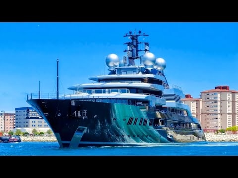 Inside the $600 Million Crescent Yacht: A Floating Palace