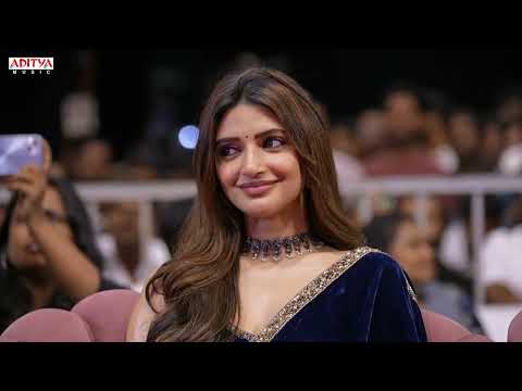 Super Duper Song Dance Live Performance at Mass Jathara Pre-Release Event | Ravi Teja, Sreeleela