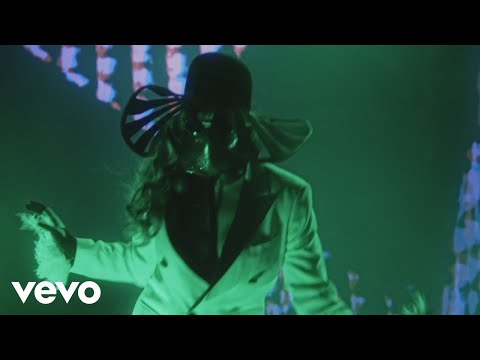 M¥SS KETA - CLUB TOPPERIA