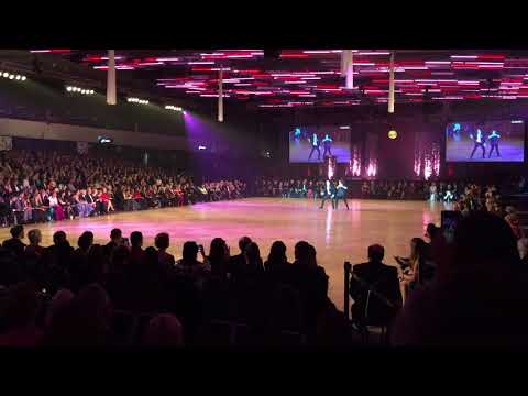 Tony Meredith and Melanie LaPatin 40th Ohio Star Ball Performance