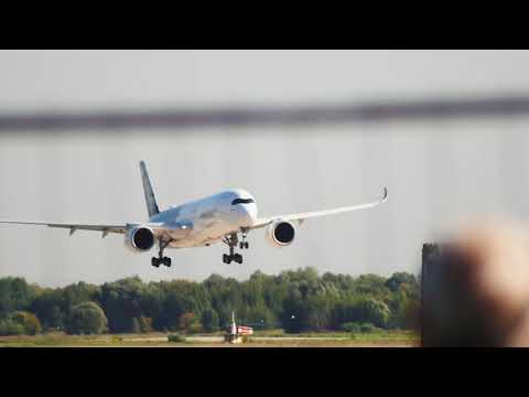 About Cathay Pacific Airways