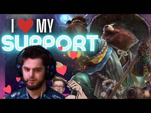 AWESOMEJAKE IS THE TRUE CARRY IN THIS RELATIONSHIP