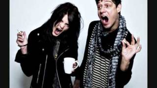 The Kills &quot;Satellite&quot;