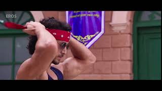 Ding Dang   Full Video Song   Munna Michael   Javed   Mohsin   Amit Mishra &amp; Antara Mitra 3