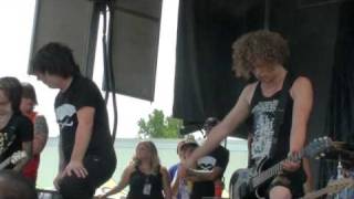 HD Attack Attack! - The People&#39;s Elbow (Live at the Vans Warped Tour)