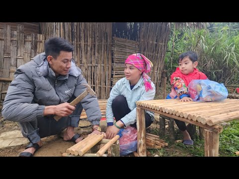 Simple tables and chairs, but full of heartfelt kindness: the story of a driver and a single mother.