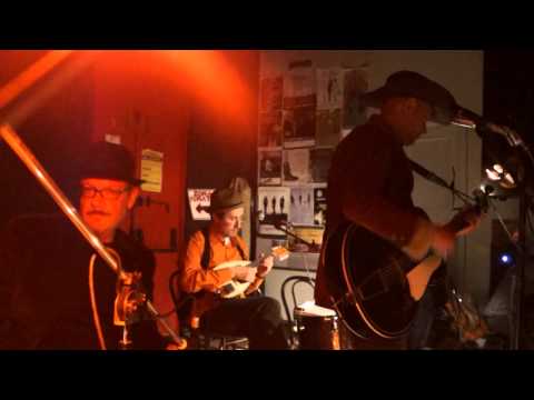 Stella Burns & The Lonesome Rabbits - The Big TIde