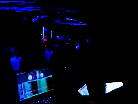 DJ HANI DUBAI ft. Dj Andy swift n Dj Zee Two @ Club 400 - 4Bidden - 9th July.3GP