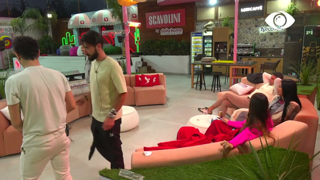 Olta dhe Bjordi luajnë me shigjeta