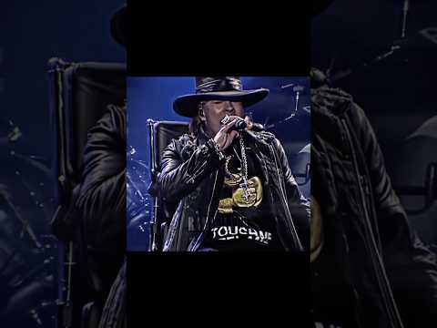 When Axl Rose saved AC/DC🤘😅 #musicedit #axlrose #acdc