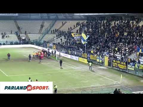 Modena-Grosseto 2-1, la festa dei gialloblù con la Curva Montagnani