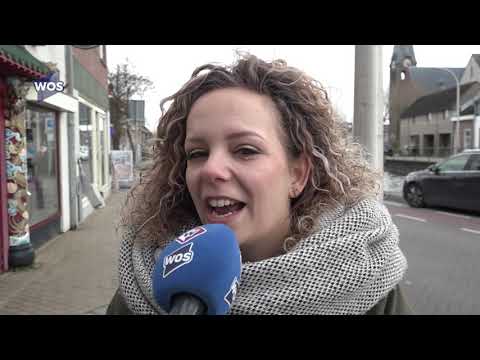 Protest tegen leegstaand café in Den Hoorn