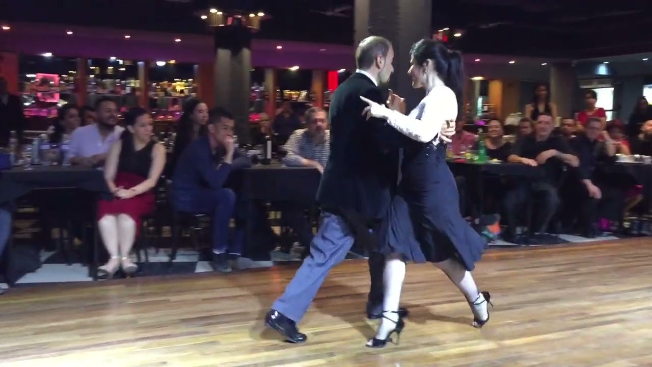 Cristina Sosa y Daniel Nacucchio at LA DEL CENTRO MILONGA (2/2)