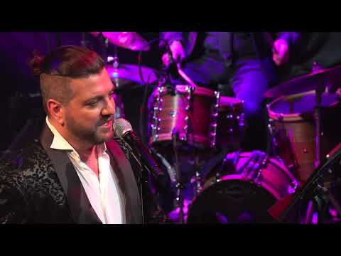 Meté Tasin - Unchained Melody - Live Performance