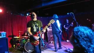 Redd Kross - Lady In the Front Row