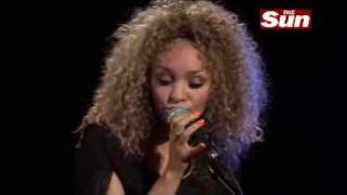 Mini Viva- Left My Heart in Tokyo (acoustic performance)