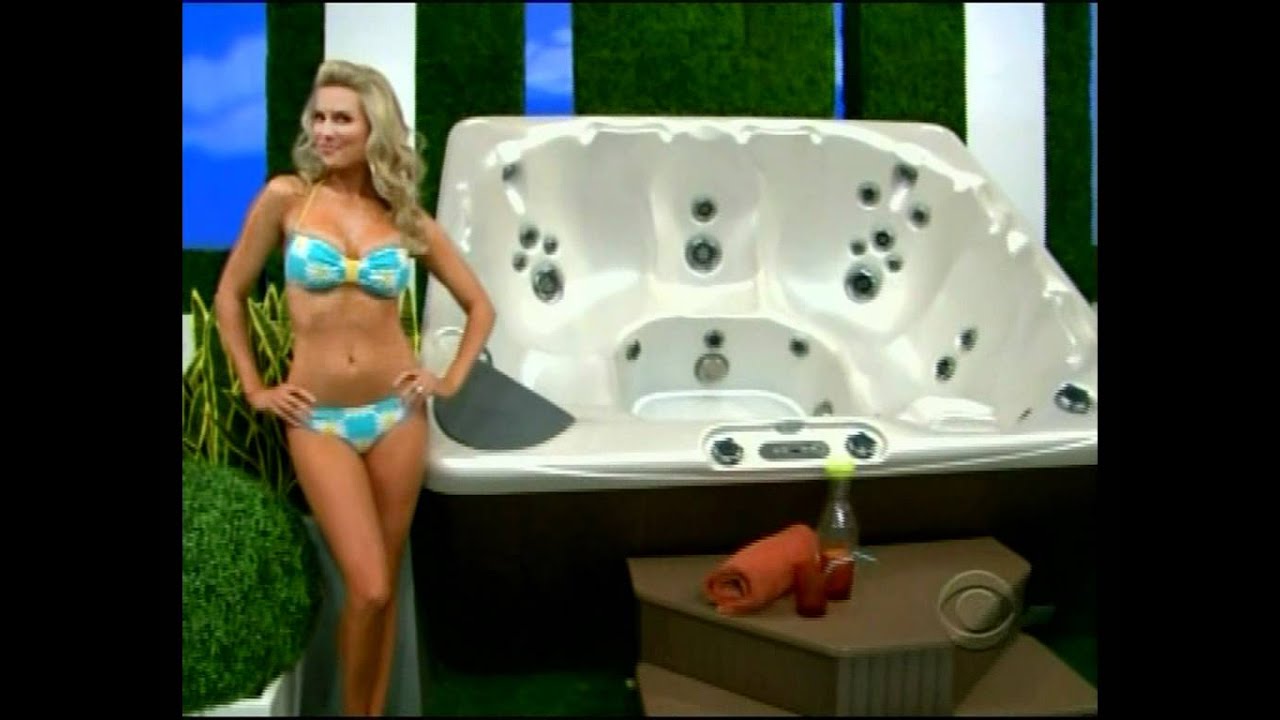 Rachel Reynolds gets picked up on The Price Is Right.