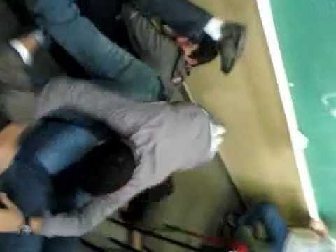 Meninos se pegando part2