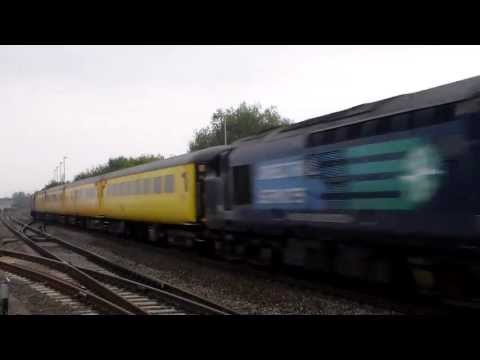 37402 top and tail with 37682 passes Bridgwater with 1Q29 on 1st October 2013
