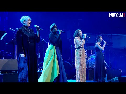 Wegzusehen - Schikaneder [Live aus Wiener Stadthalle 2022 - Stimmen für den Frieden]