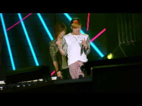 [Fancam/직캠] 창원 시민의 날 M.I.B - 끄덕여줘