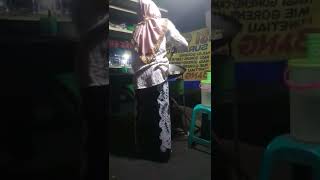 Download lagu Goyang Nasgor Sarung batik Madura mp3 Download lagu Goyang Nasgor Sarung batik Madura mp3