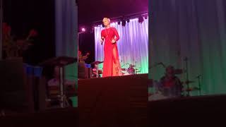 Lorrie Morgan / Five Minutes