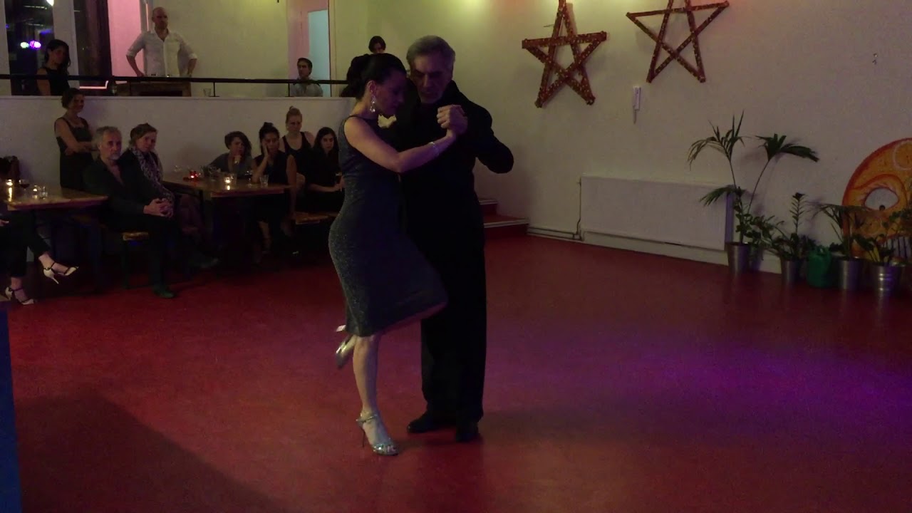 Video thumbnail for Paula Franciotti y Orlando Scarpelli - Amsterdam, Holanda 2/3