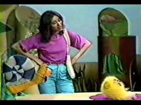 Short gem of Ofra Haza on kid's show