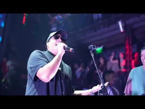 JAMBAO ft SANTI CAIRO - SIN MIEDO . LA FIESTA . COSAS DEL AMOR - EN VIVO