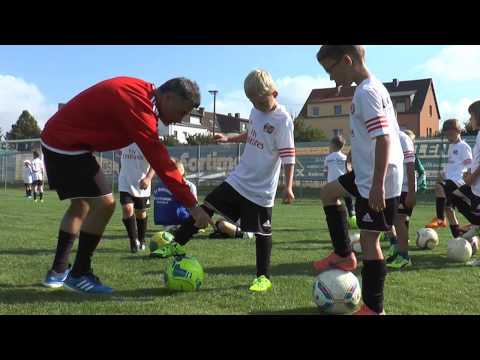 Trainieren wie die Profis: Das Fußballcamp in Metternich