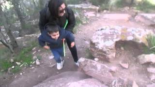 Subida al castillo de Serra