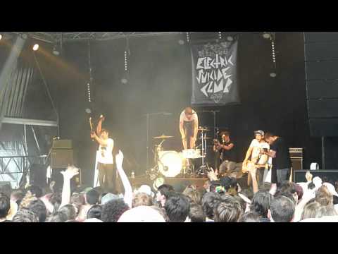 Electric Suicide Club live at Eurockeennes de Belfort 2011 (HD)