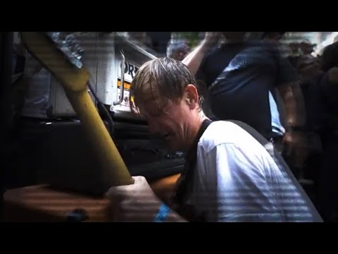 La Jungle - I Eat Faces And I Love It (Official music video)