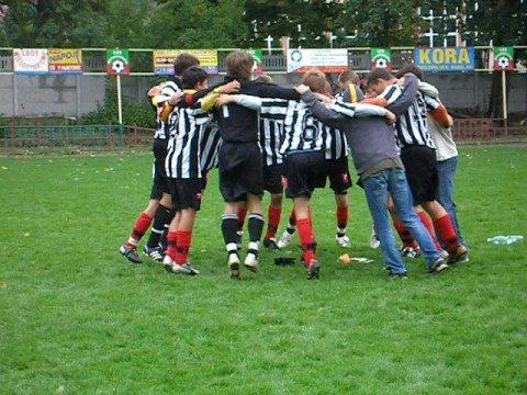 Radość z wygranej!! LKS vs GKS Świniary 20.09.08r