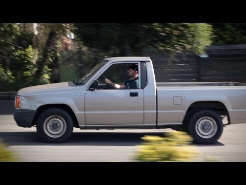 Mitsubishi Mighty Max / Has Nothing, and Everything It Has Doesn't Work