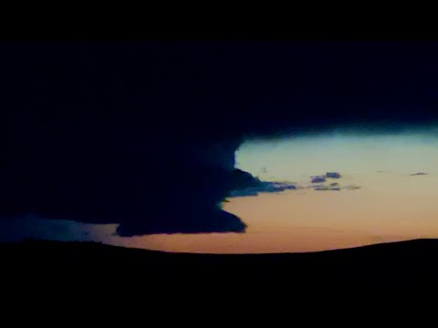 LP SUPERCELL AT SUNSET / NIGHT (Beautiful)