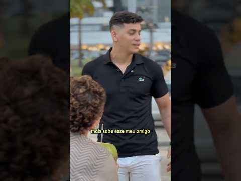 David Brazil meets Pietro Mc on Boa Viagem beach.