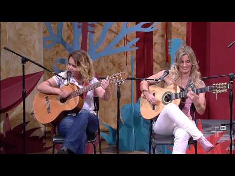 Pé de Cedro, por Laura Rocha e Adriana Farias