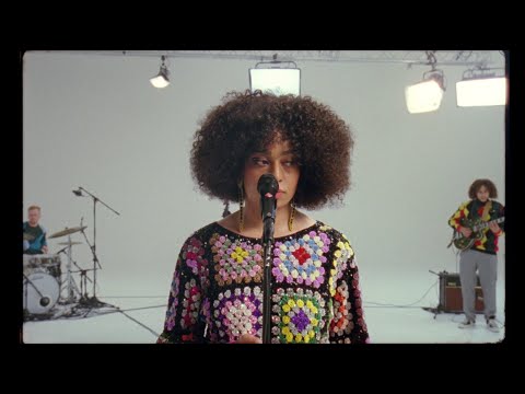 Celeste - Love Is Back (Blogotheque Live Session)