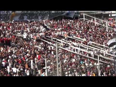 "Vamos, vamos COLO COLO vamoÂ´ a ganar... COLO COLO (1) - U. de Concepcion (2) Apertura 2012" Barra: Garra Blanca • Club: Colo-Colo