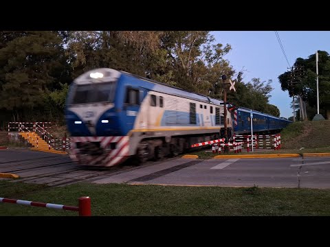 CSR SDD7 B960 + Puszhen N°4 por PAN Corrientes (Bella Vista) ascendente a Pilar