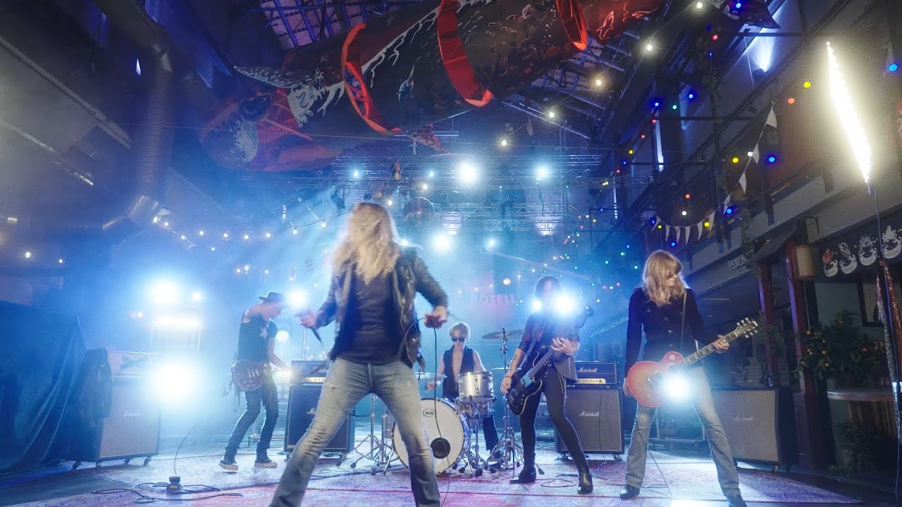 Velveteen Queen - Too Far Gone (Official Video) - YouTube