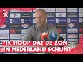Feyenoordcoach Slot KNIPOOGT over Ibiza: 'Spelers hebben NIET goed voor technische staf gezorgd'