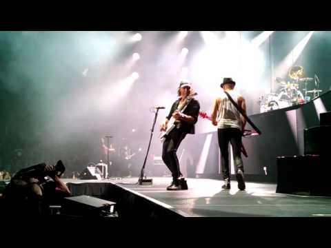 Scorpions "Dynamite" Seattle 2015