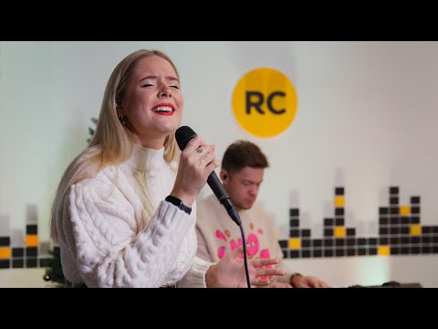 Monika Marija - Vienas namuose || GYVAI Radiocentre