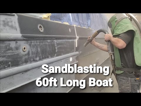 Sandblasting a 60ft Narrow boat to remove the old blacking | Canal House | Long boat sand blasting